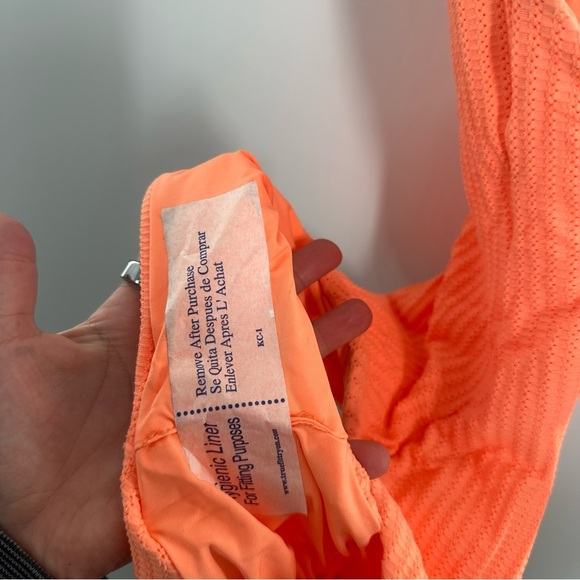 NWOT Becca Line in The Sand Lainey Textured Rib Plunge One-Piece Nectar - Picture 8 of 9